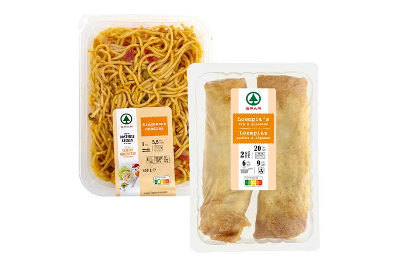 Spar loempia's kip & groenten 2 stuks 400 g of mihoen goreng of singapore noodles 450 g